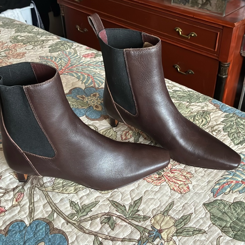 NWOB Madewell The Dimes Chelsea Boots Dark Carob Brown Leather Size 9